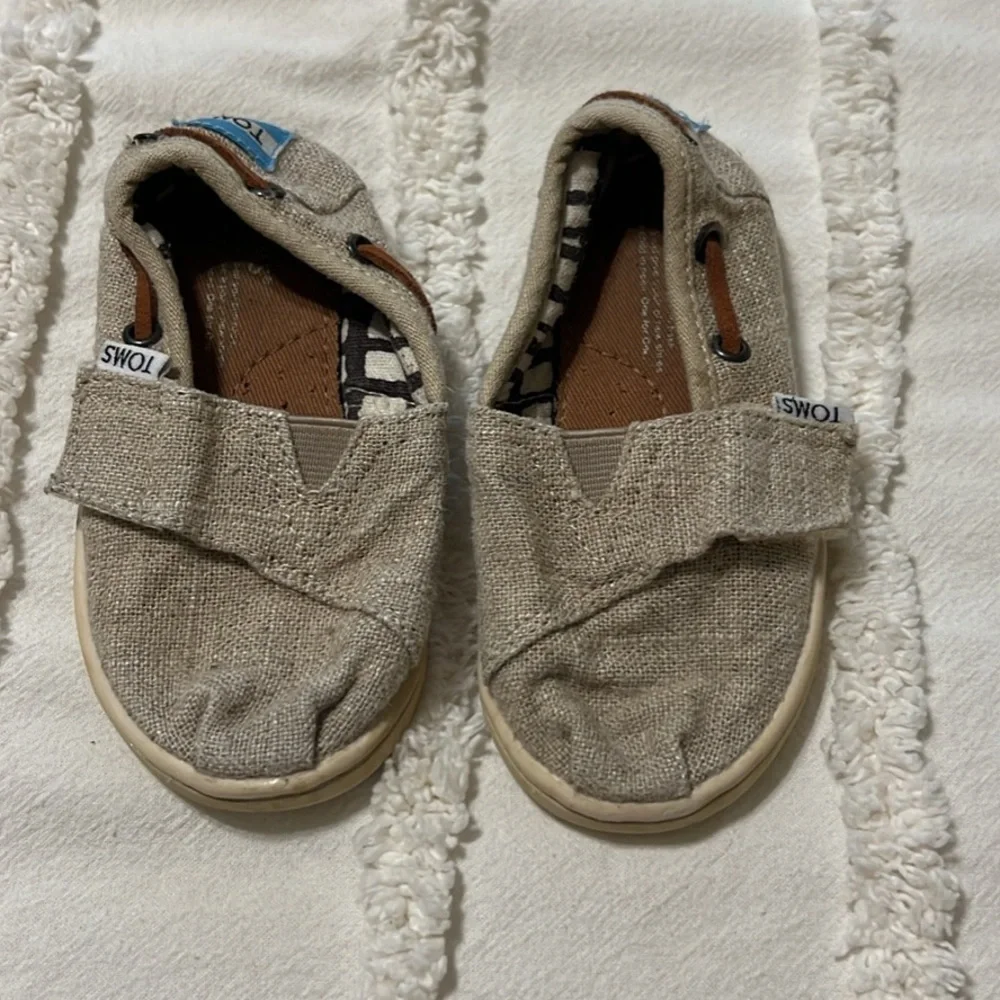 TOMS Kids' shoes